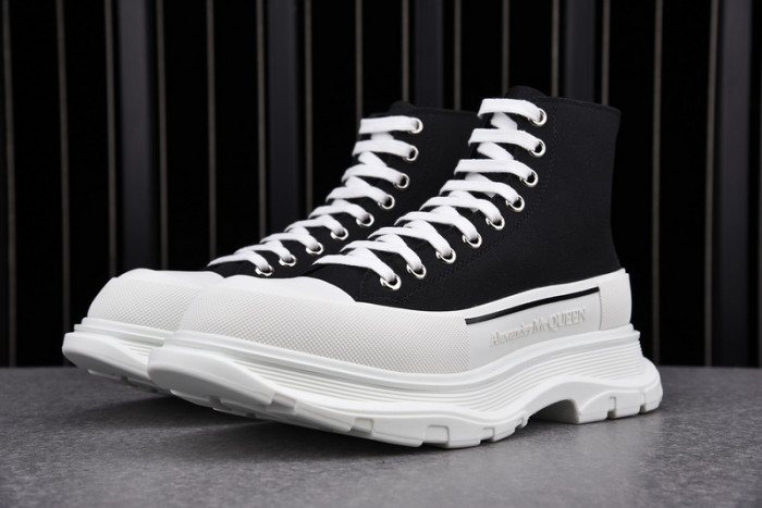 ALEXANDER MCQUEEN SNEAKERS