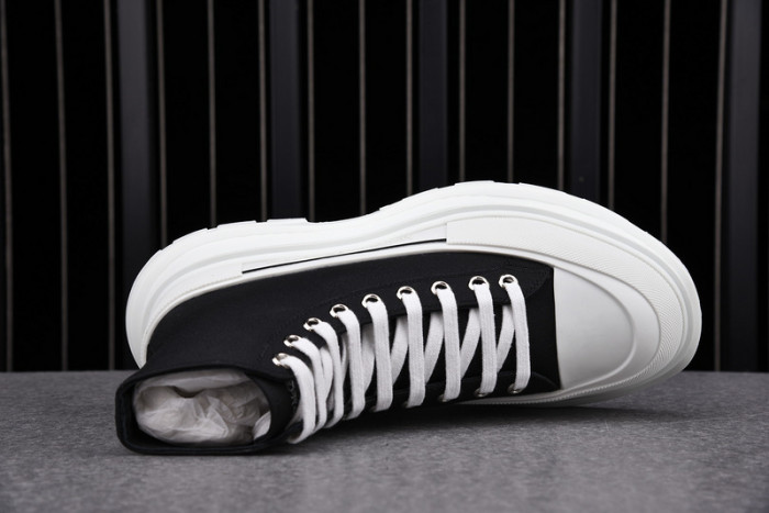 ALEXANDER MCQUEEN SNEAKERS