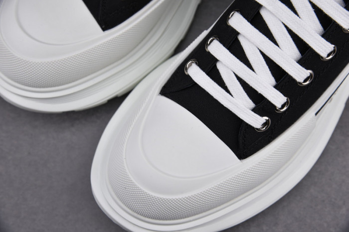 ALEXANDER MCQUEEN SNEAKERS
