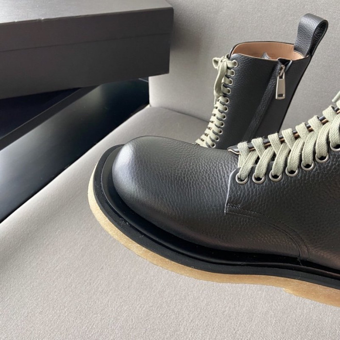 Bo*te*ga ve*ne*ta sneaker