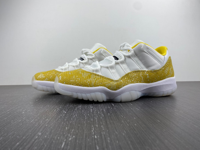 Air Jordan WMNS AIR JORDAN 11 LOW 