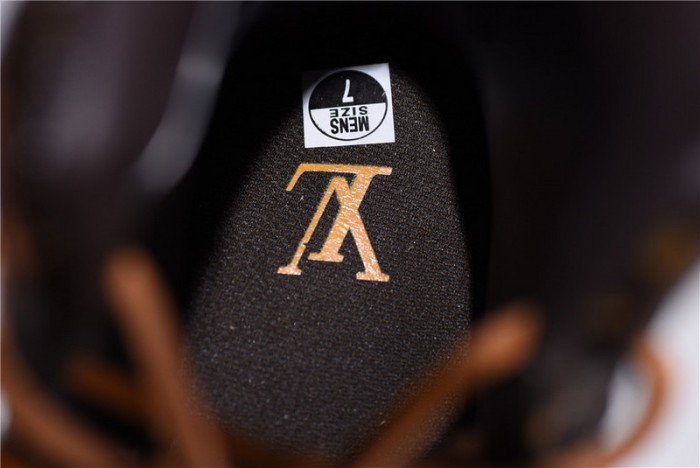 l**is V*t*n x ow x air jordan 1 customs mens aq0818-202