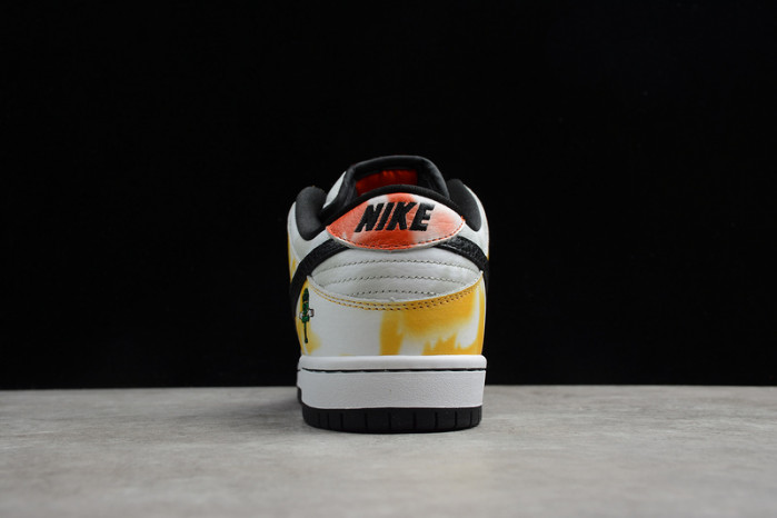 NIKE SB DUNK LOW ROSWELL RAYGUN WHITE BQ6832-101