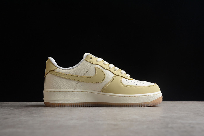 NIKE Air Force 1 AA6902-700