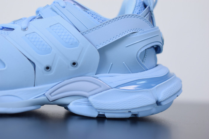 BC TRIPLE TRAINER 542023 W2LA1 4800