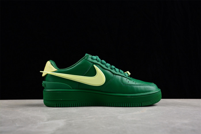 Nike AMBUSH X AIR FORCE 1 LOW 