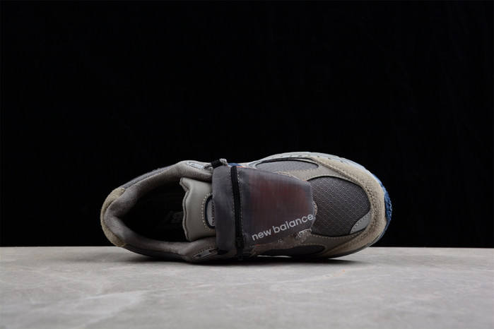 New Balance 2002R Grey Brown Pouch - M2002RVA