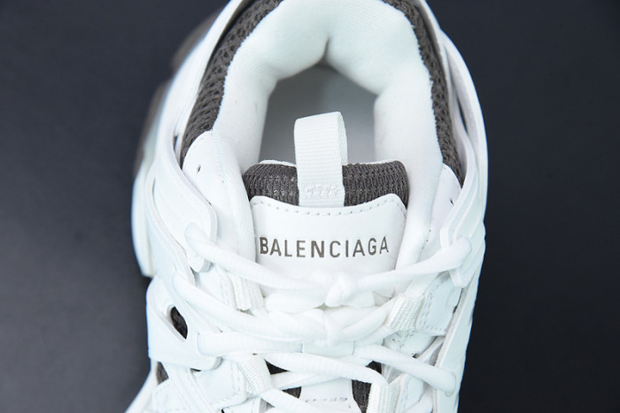 BC TRACK IDK81754632