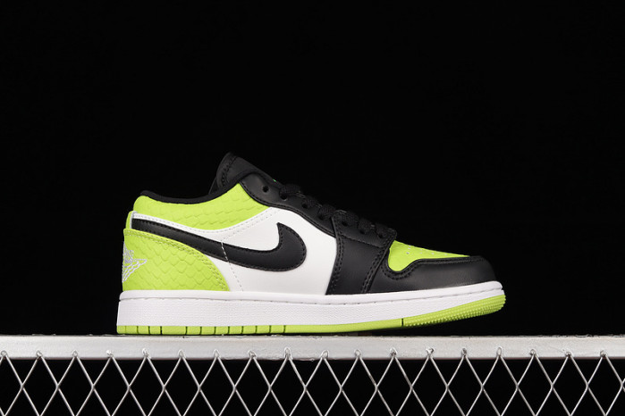 AIR JORDAN 1 LOW "VIVID GREEN SNAKESKIN