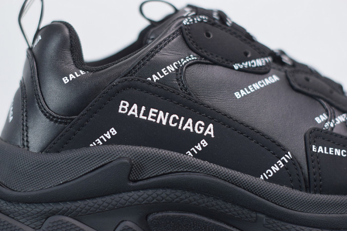 BL TRIPLE S TRAINERS