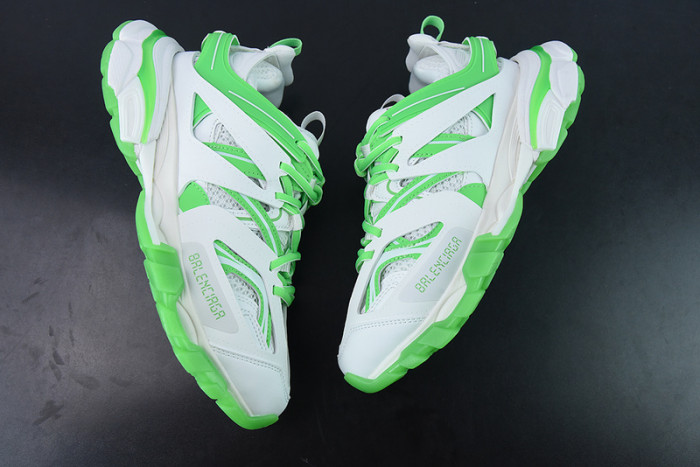 BC TRACK 542436 W3RL1 9035