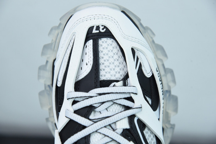 BL TRIPLE S TRAINERS