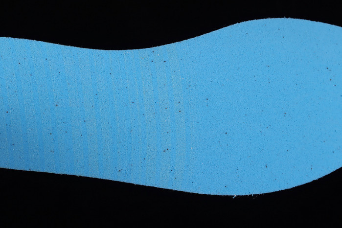 AIR JORDAN 1 WMNS MID SE 