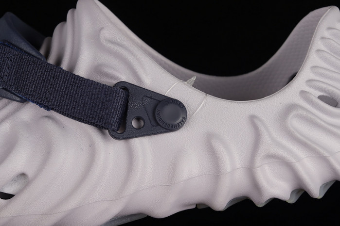 Cr*0*s pollex clog by salehe bembury urchin 207393-5ps