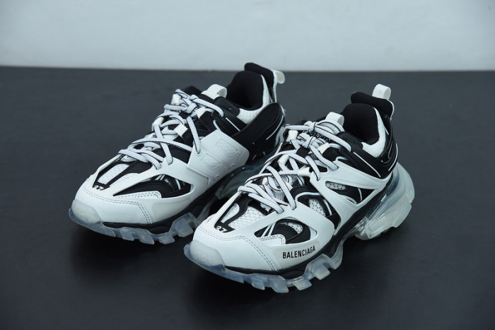 BL TRIPLE S TRAINERS