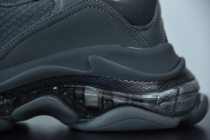 BL TRIPLE S TRAINERS