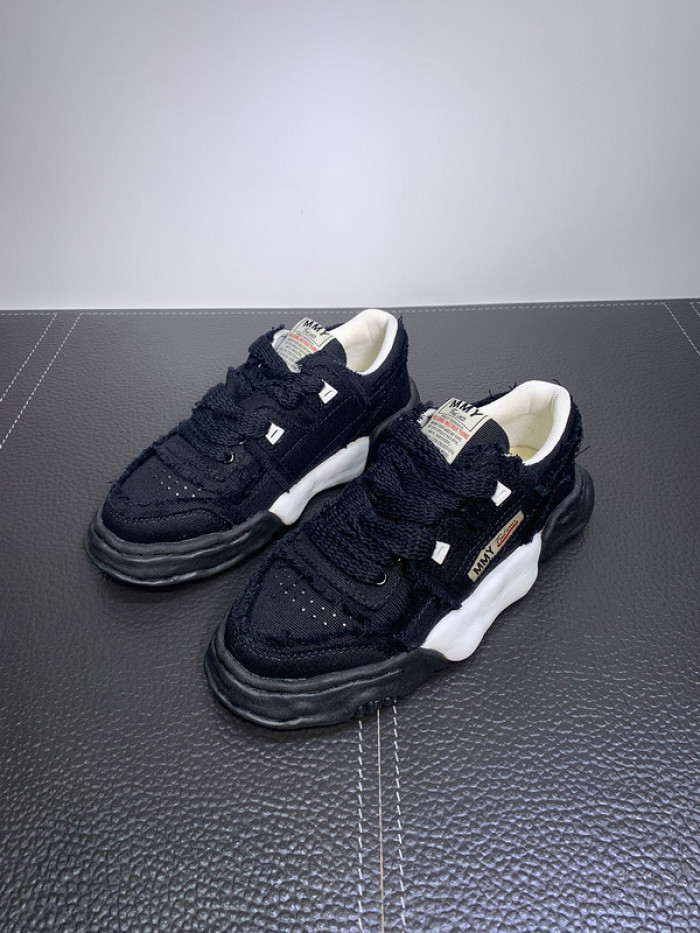 Ma*s*n mihara yasuhiro sneaker mmy-9