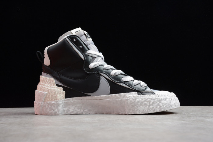 Nike Blazer High sacai white-grey - BV0072-002