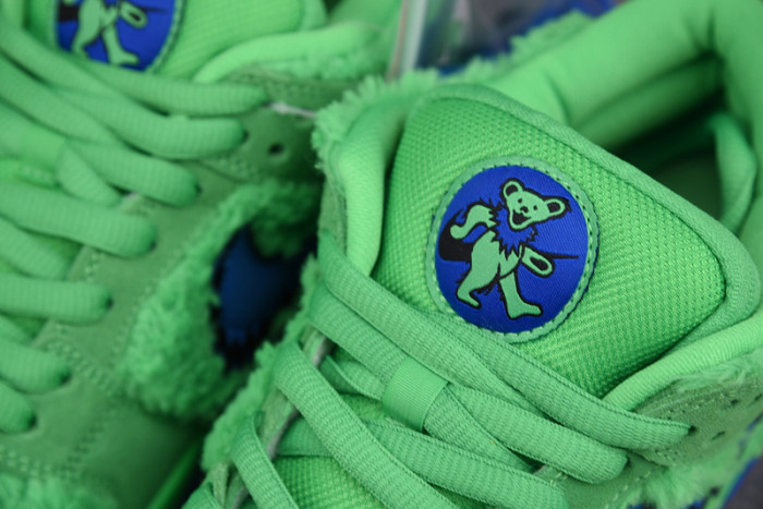 Nike SB Dunk Low "Grateful Dead - Green Bear" - CJ5378-300