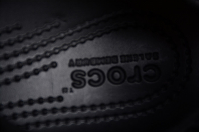 Cr*0*s pollex clog by salehe bembury black