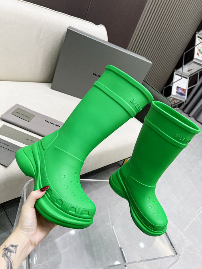 ba*len*cia*ga x Cr*0*s chunky rubber boots