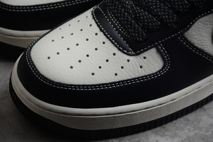 NIKE Air Force 1 MN5696-896