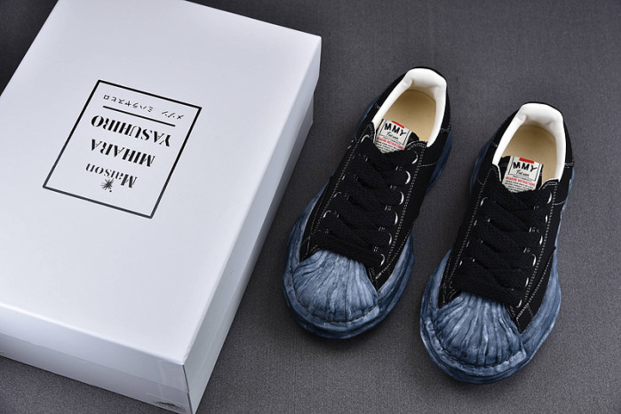 Ma*s*n mihara yasuhiro sneaker mmy-40