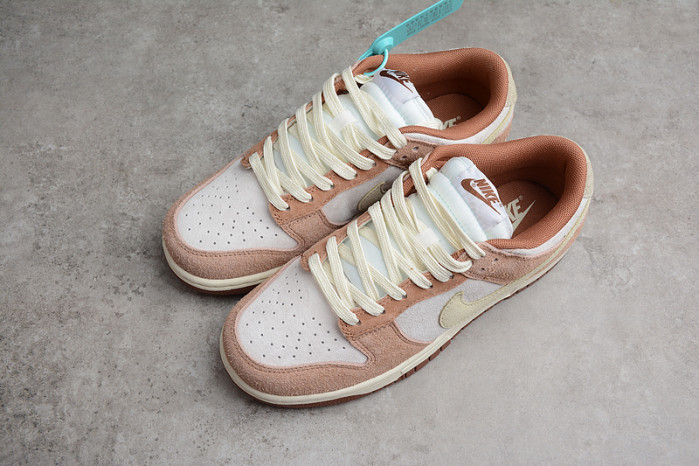 NIKE SB DUNK LOW PRM “MEDIUM CURRY” DD1390-100