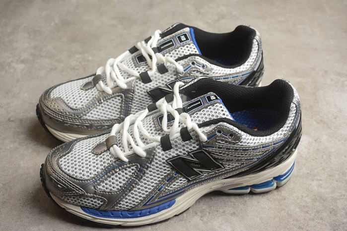 New Balance M1906RCD Silver Metallic