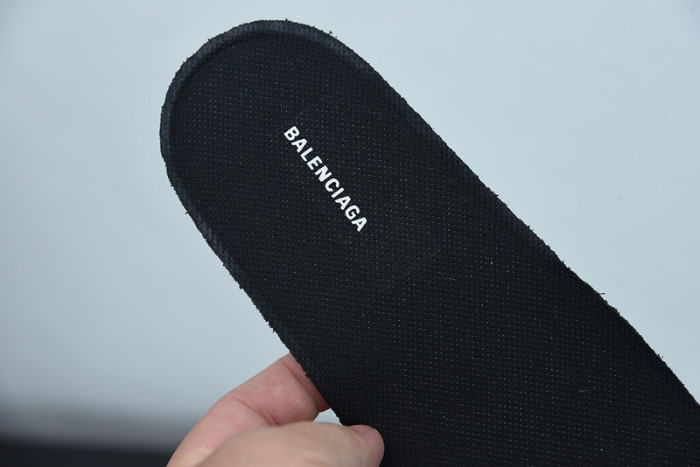 BL TRIPLE S TRAINERS