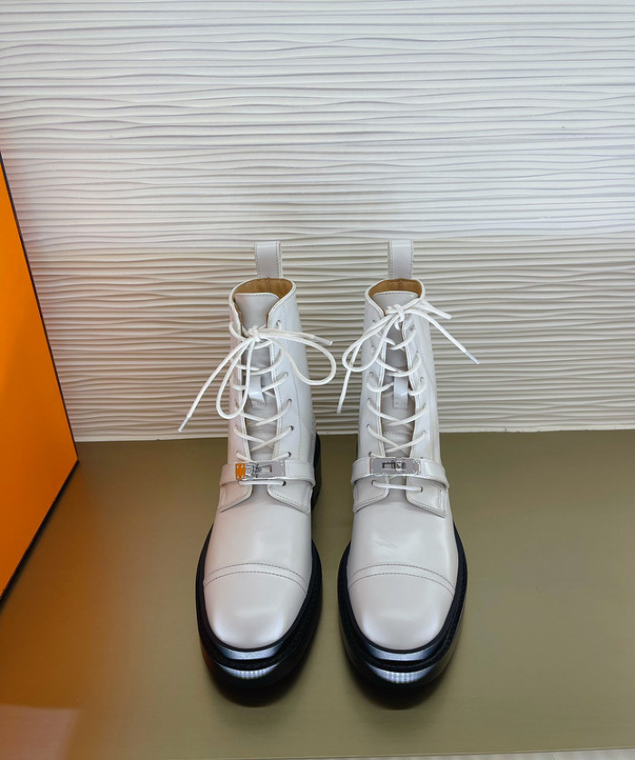 H**mes boots