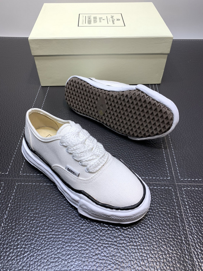 Ma*s*n mihara yasuhiro sneaker mmy-3