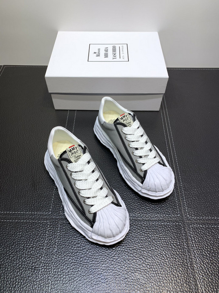 Ma*s*n mihara yasuhiro sneaker mmy-19