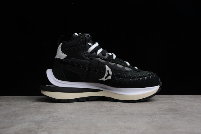 SACAI X NIKE LDWAFFLE X JEAN PAUL GAULTIER BLACK WHITE DH9186-001