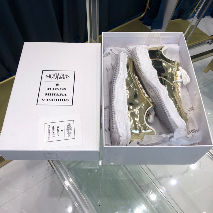 M*aison Mihara Yasuhiro sneaker mmy-45