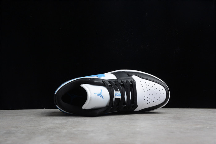 WMNS AIR JORDAN 1 LOW 