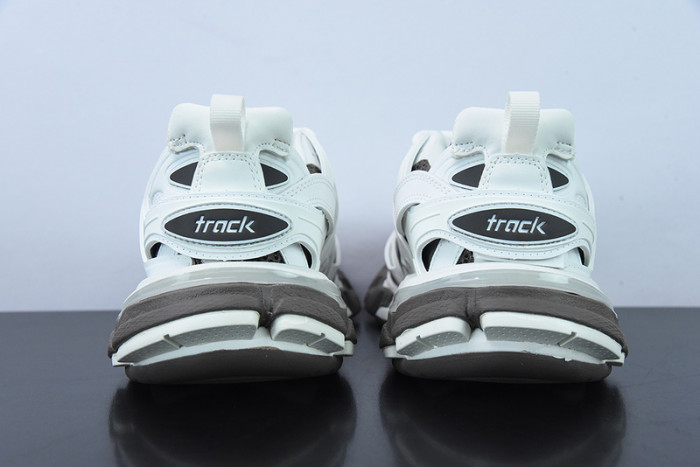 BC TRACK IDK81754632