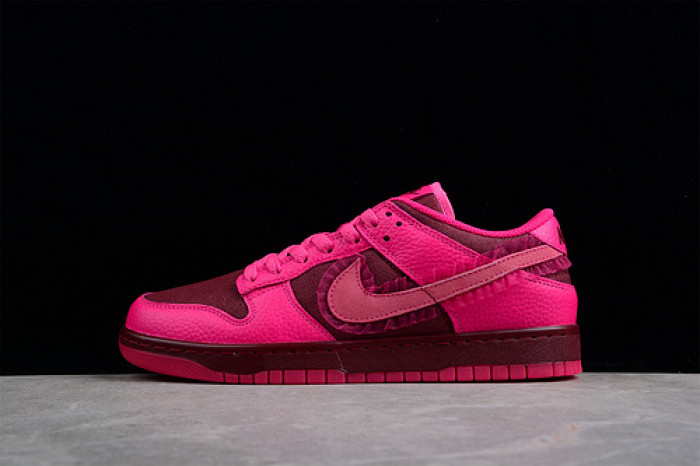 NIKE WMNS DUNK LOW ''VALENTINE''S DAY'' DQ9324-600