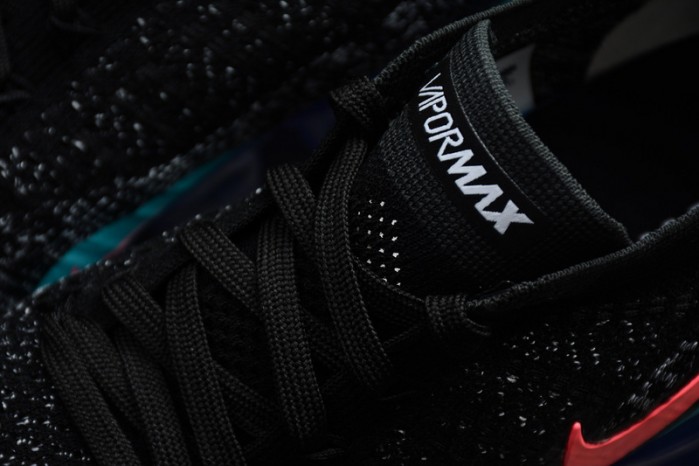 Nike Mens Air VaporMax Flyknit 2.0 Hot Punch 942842-003