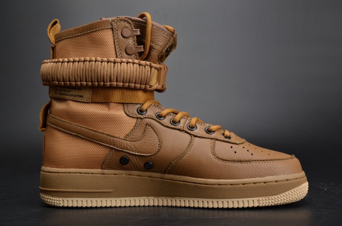 Nike WMNS SF FORCE 1 “Golden Beige” 857872-200