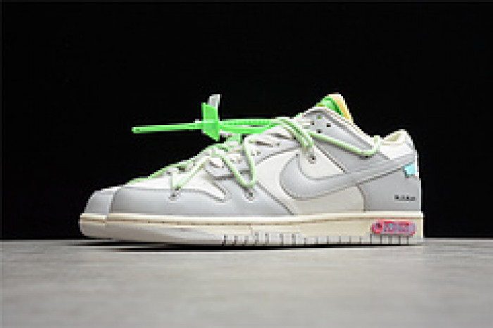 NIKE OW x Nike Dunk Low "THE" DM1602- 108
